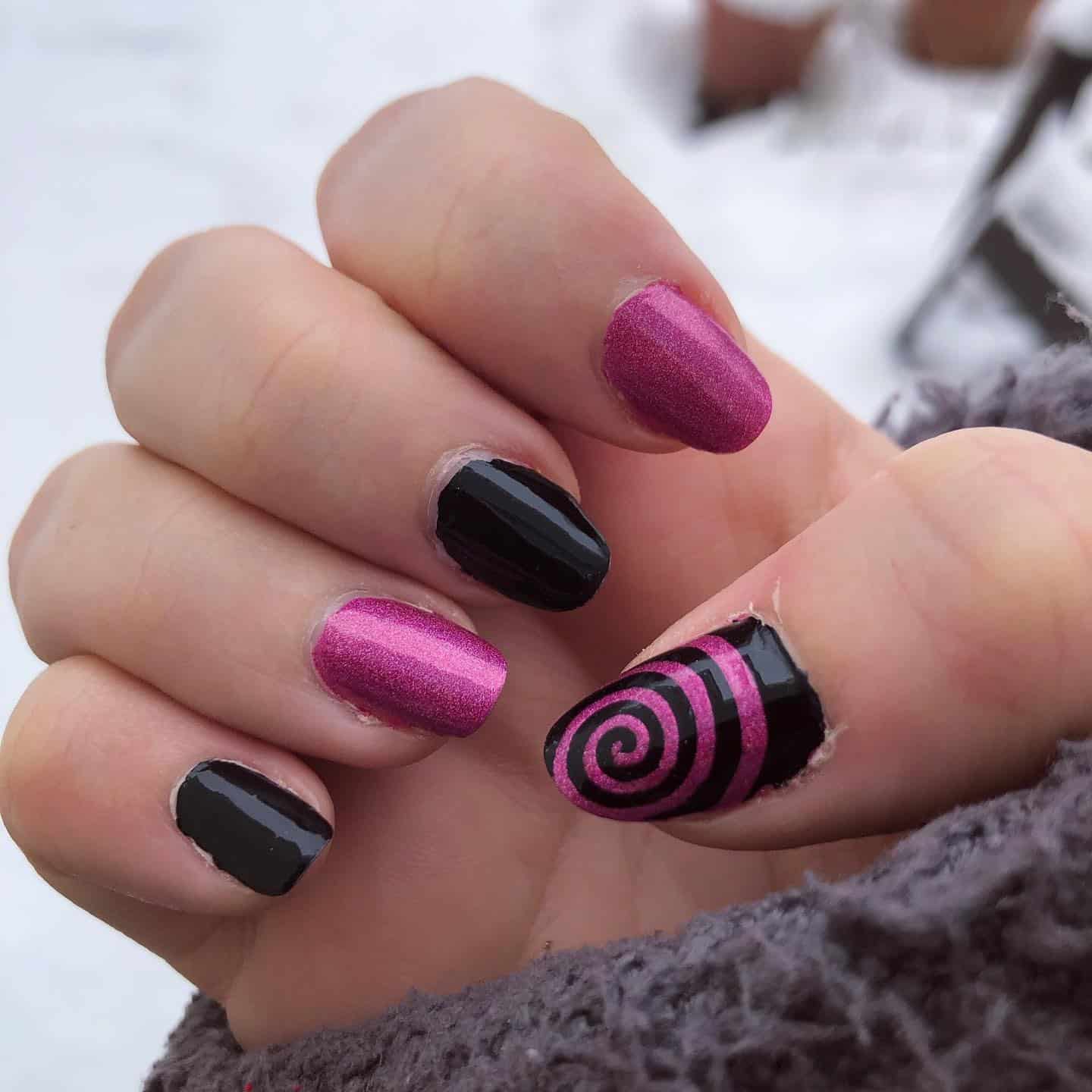 4. Black and Pink Swirl Accent - hot pink and black nail ideas