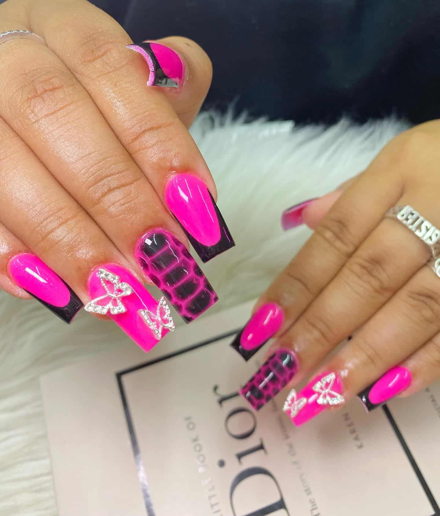18. Croc Print and Butterfly Accents - hot pink and black nail ideas