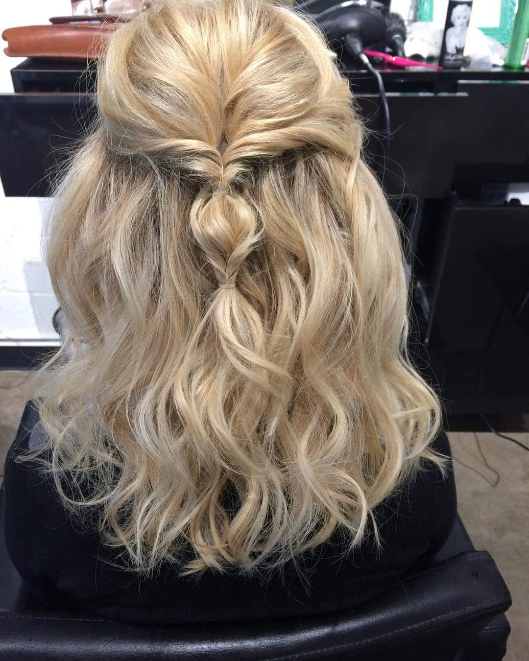 19. Loose Waves with Pull-Through Half-Up Braid on Golden Blonde Hair - Cute Hairstyles