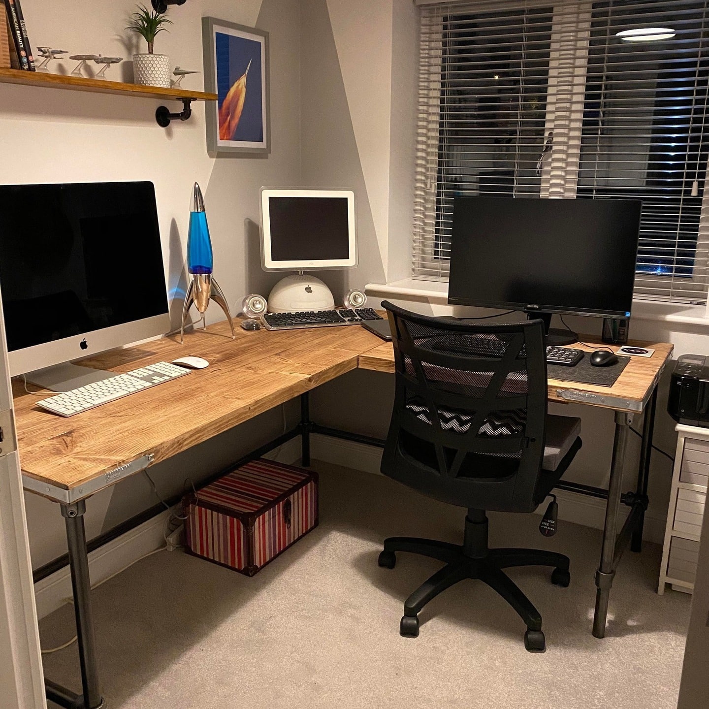 13. Compact Rustic Corner Office with Industrial Influence - rustic home office ideas