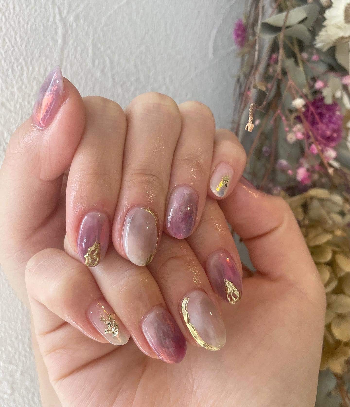 16. Marble-Inspired Pink and Grey with Gold - pink and grey nail ideas