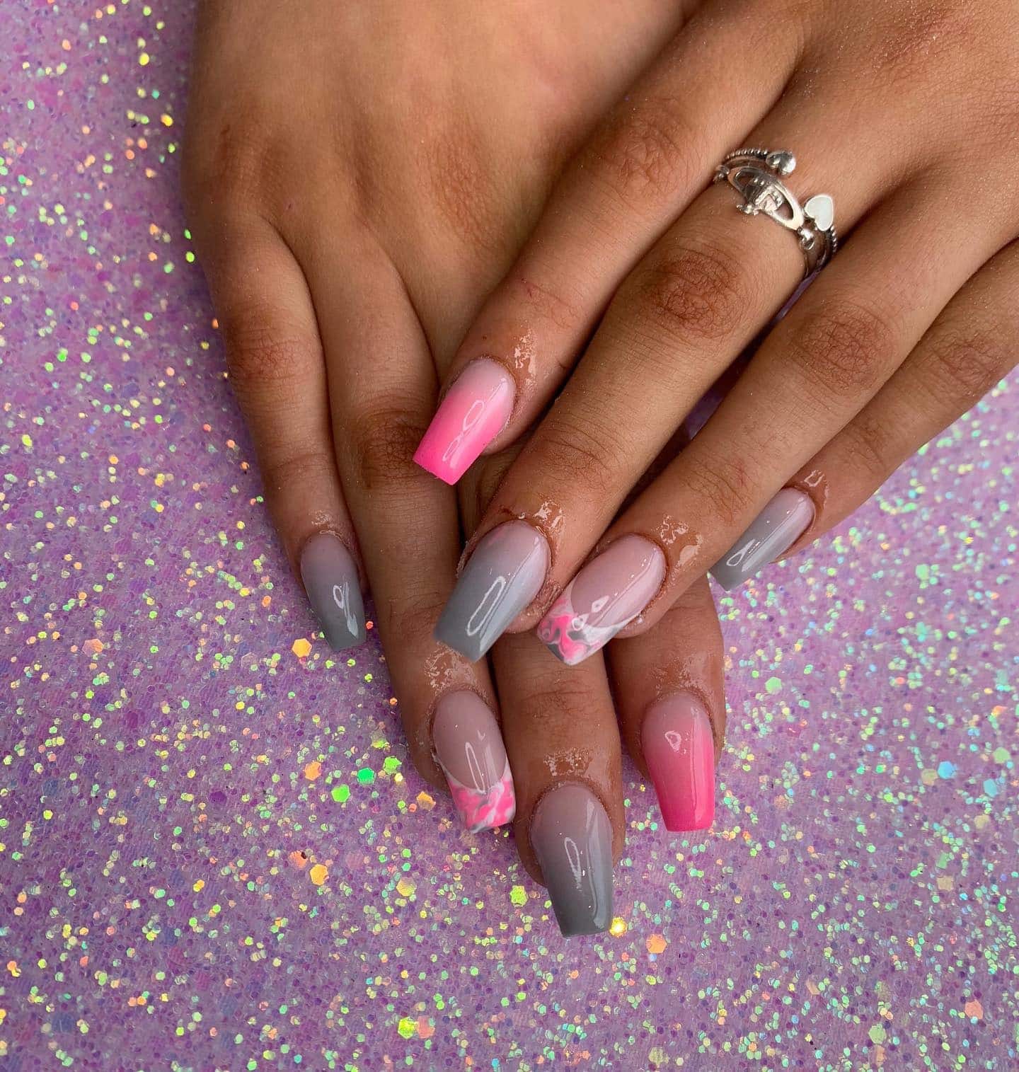 22. Gradient Pink and Grey with Floral Detail - pink and grey nail ideas