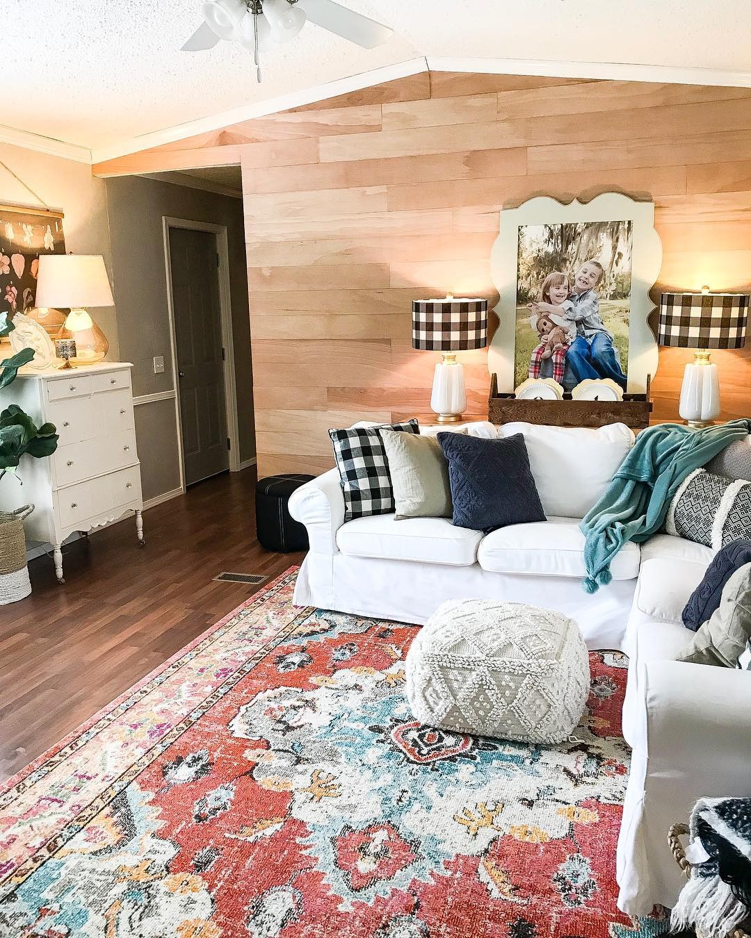 18. Eclectic Farmhouse Brightness - mobile home living room ideas