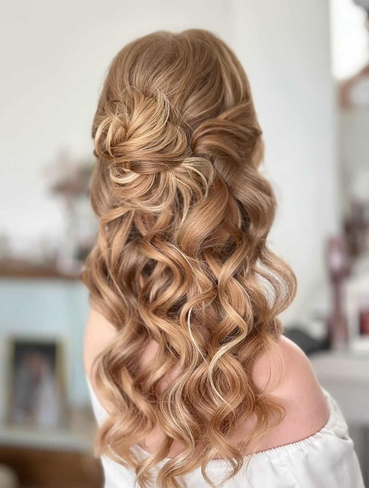 5. Cascading Curls with Twisted Knot β Golden Blonde - Bride Hairstyles