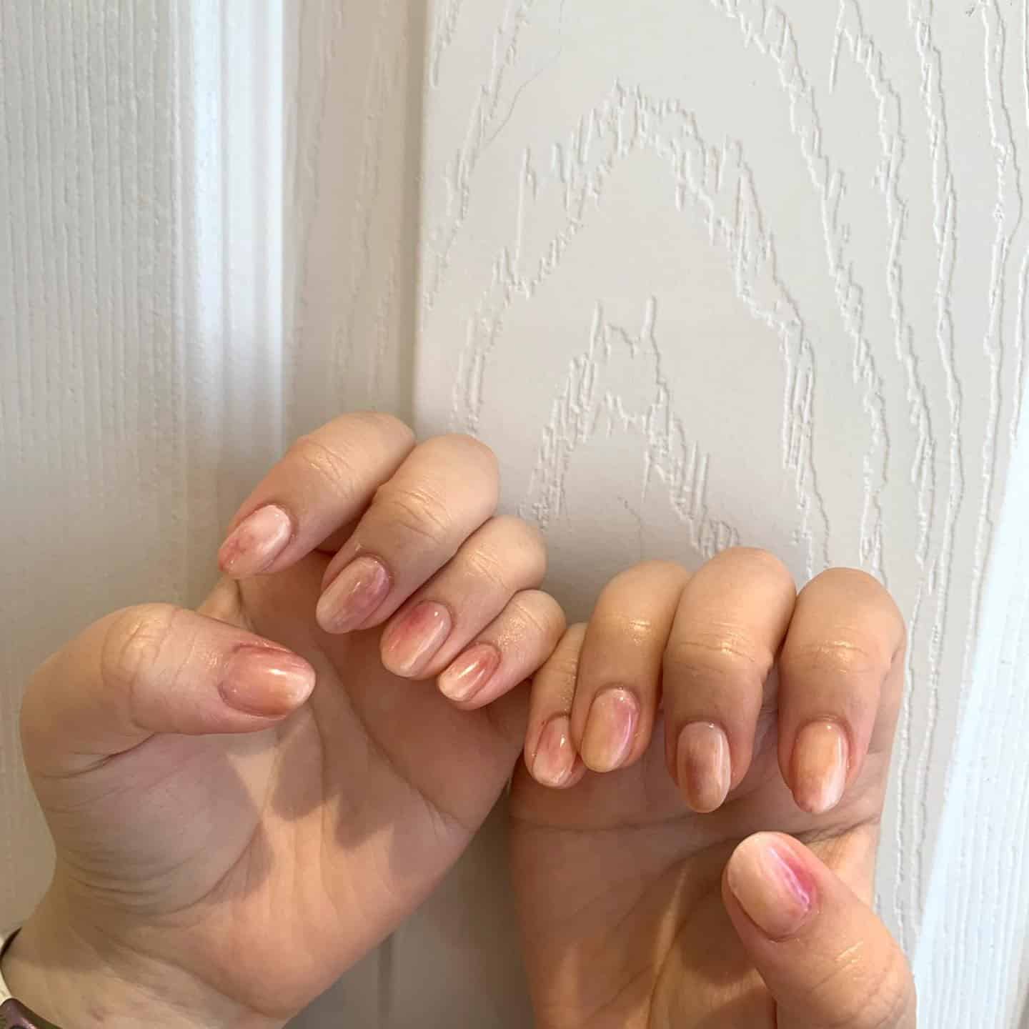 9. Rose Quartz Shell Veil - shell nail ideas
