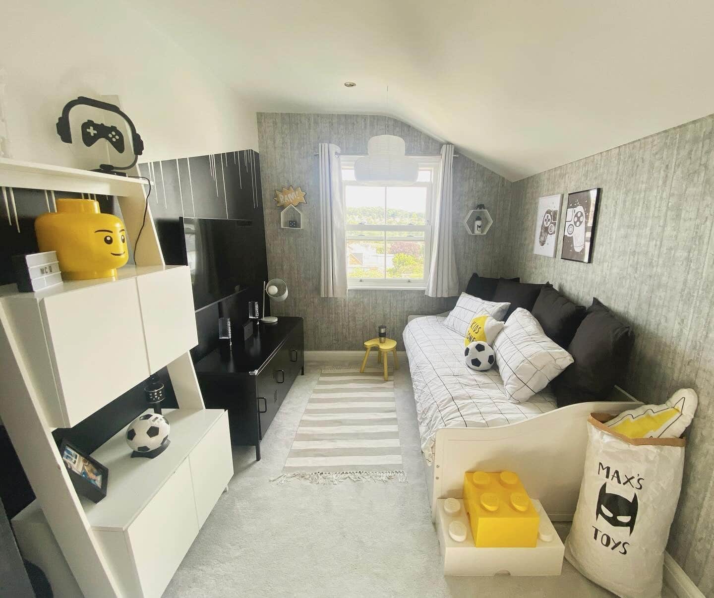 18. Playful Lego Gamer’s Room - gaming bedroom ideas