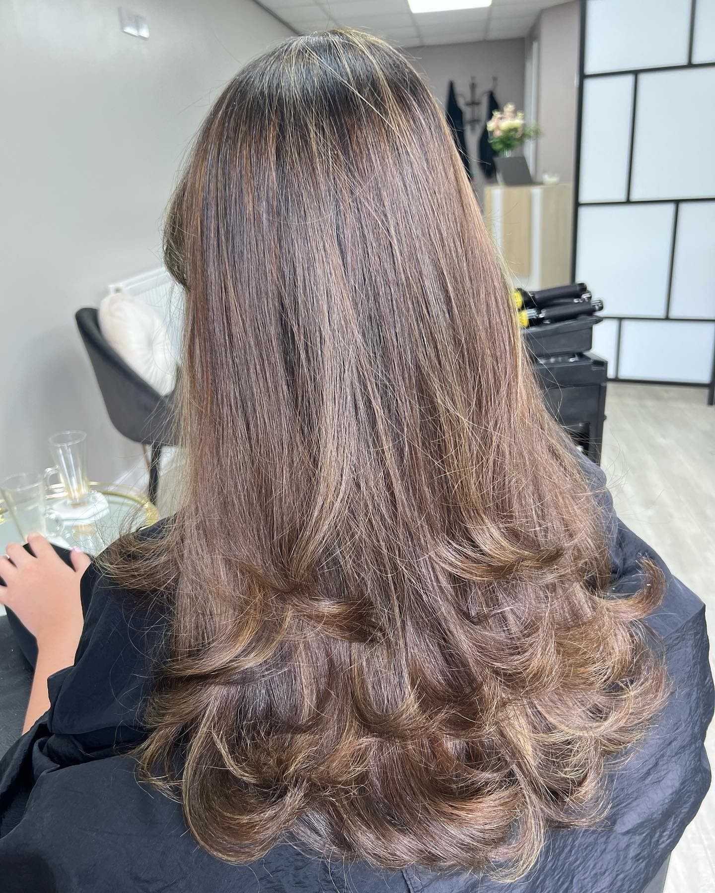 13. Soft Chestnut Layers - 80S Hairstyles