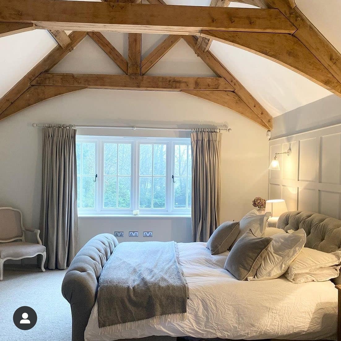 5. Oak Beams with Soft Classic Comfort - oak bedroom ideas