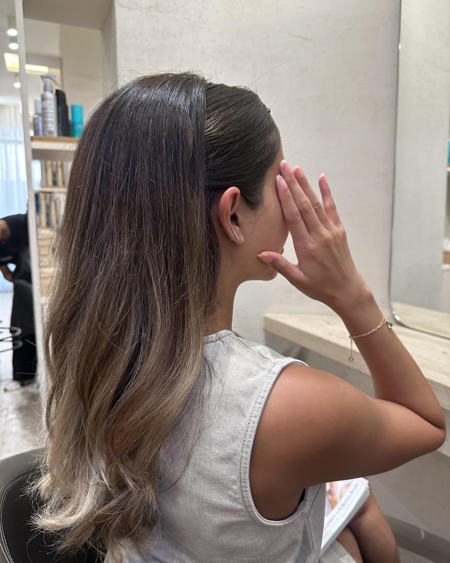 21. Sleek Ombre Ponytail - Simple Hairstyles