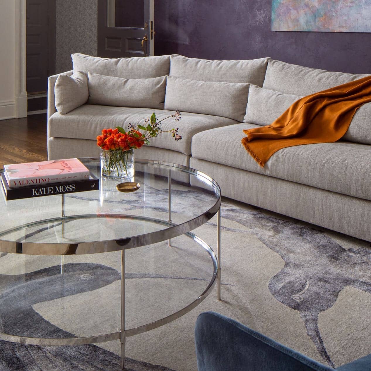 13. Subtle Elegance with Warm Accents - urban living room ideas