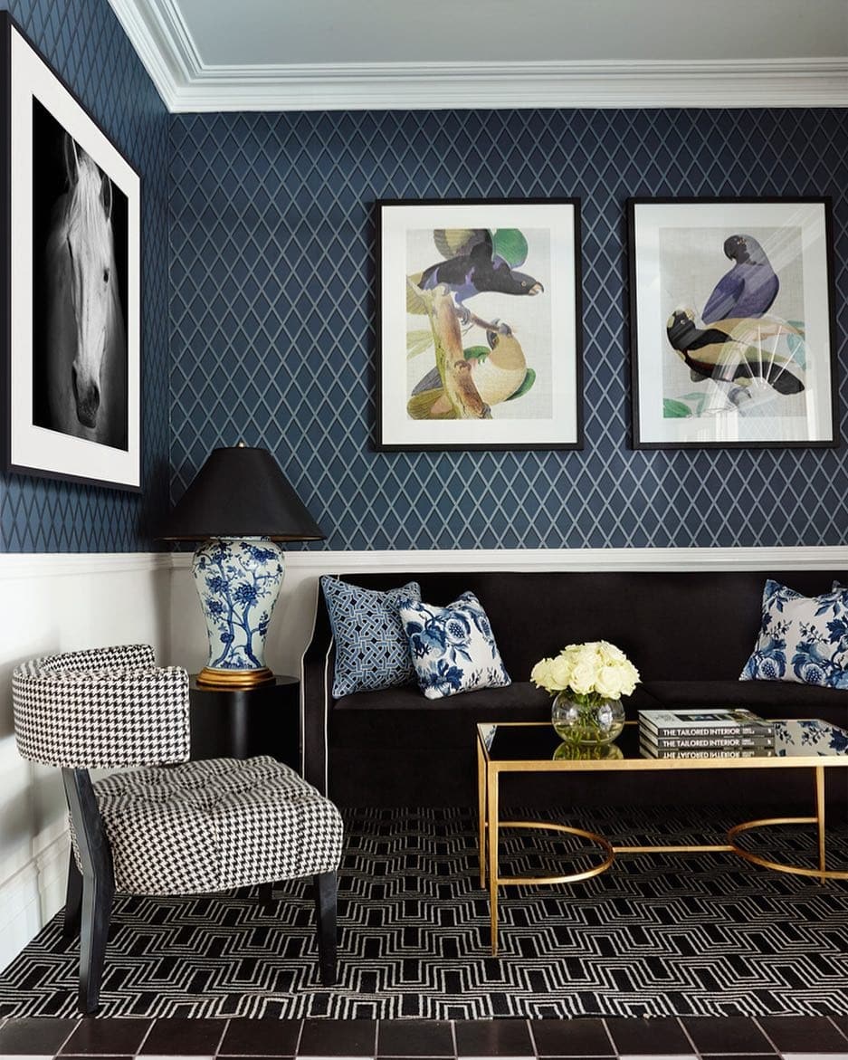 17. Graphic Black and Blue Elegance - black and blue living room ideas