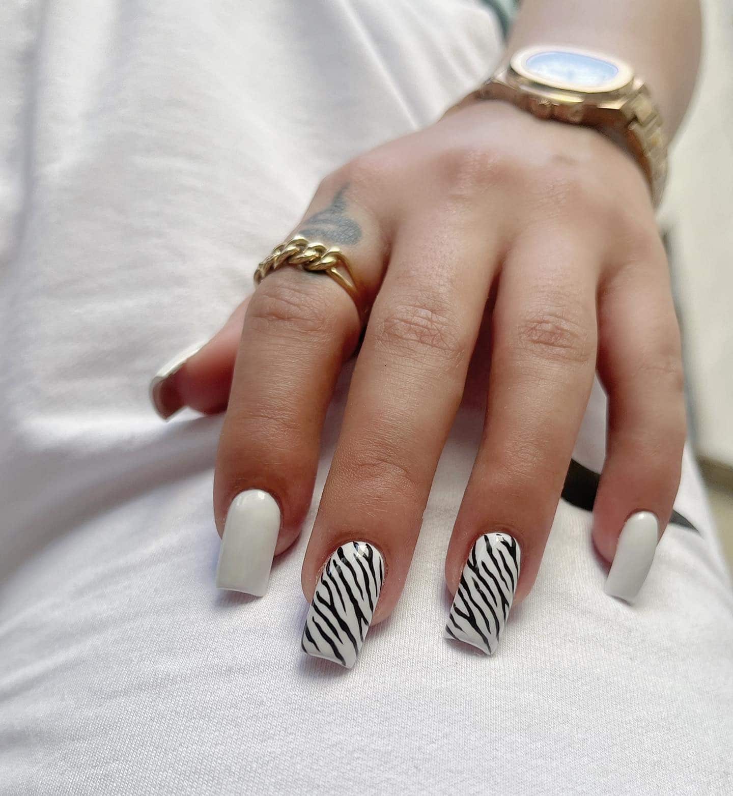 22. Classic Zebra with Crisp White - zebra nail ideas