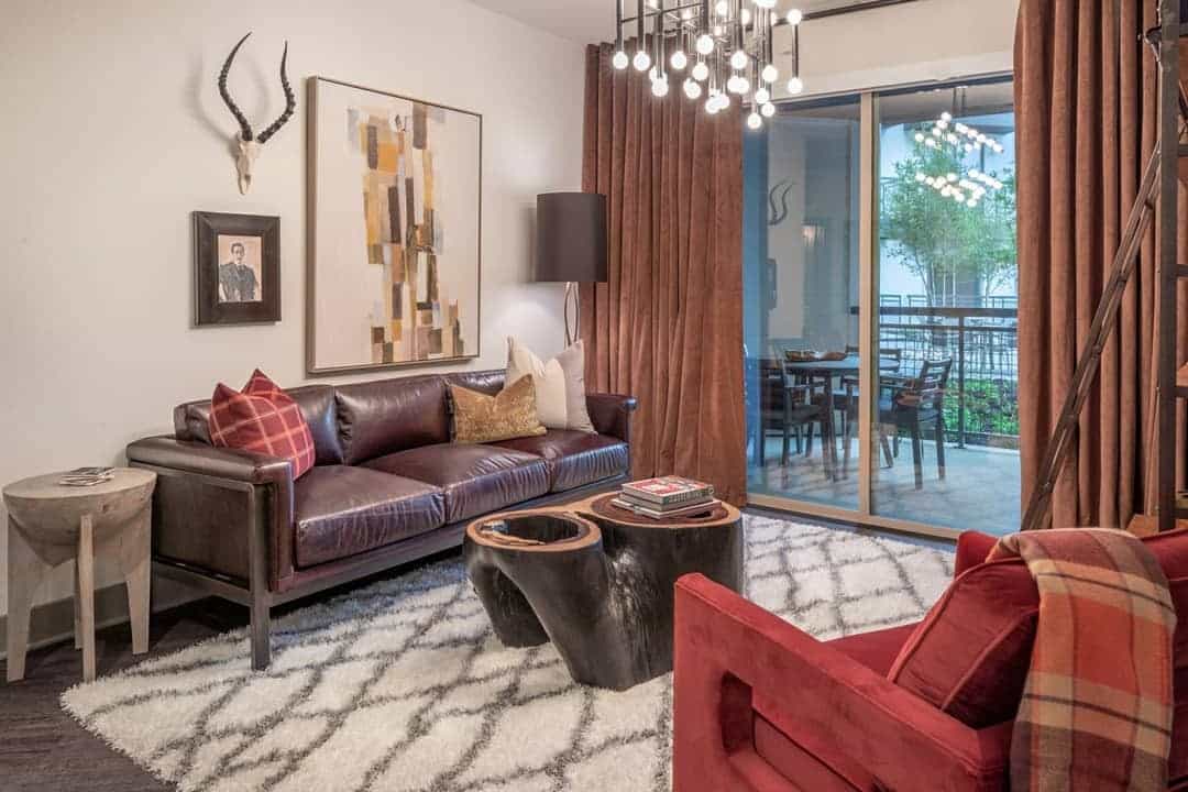 20. Sophisticated Theater Style - red and black living room ideas