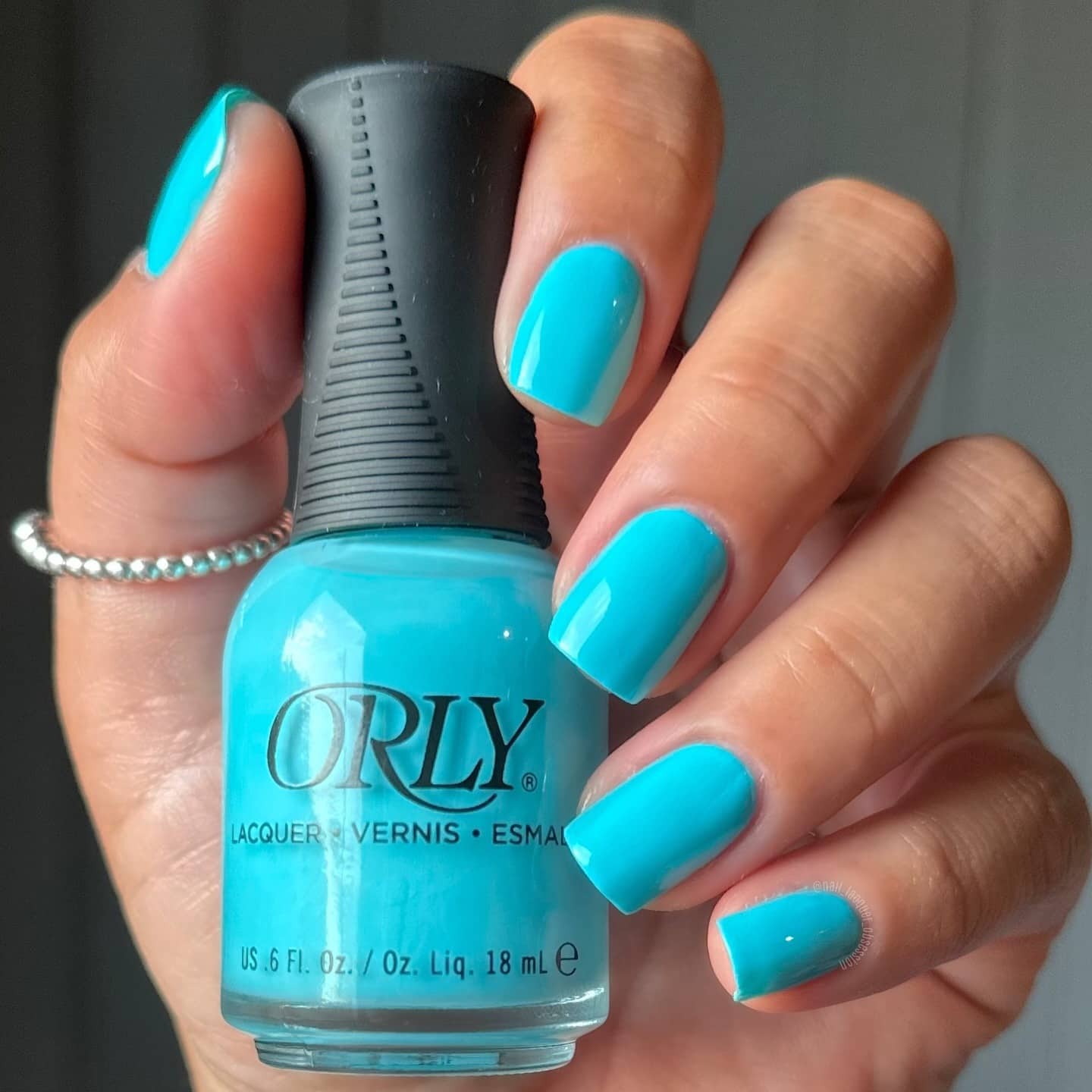 14. Pure Aqua Shine - aqua color nail ideas