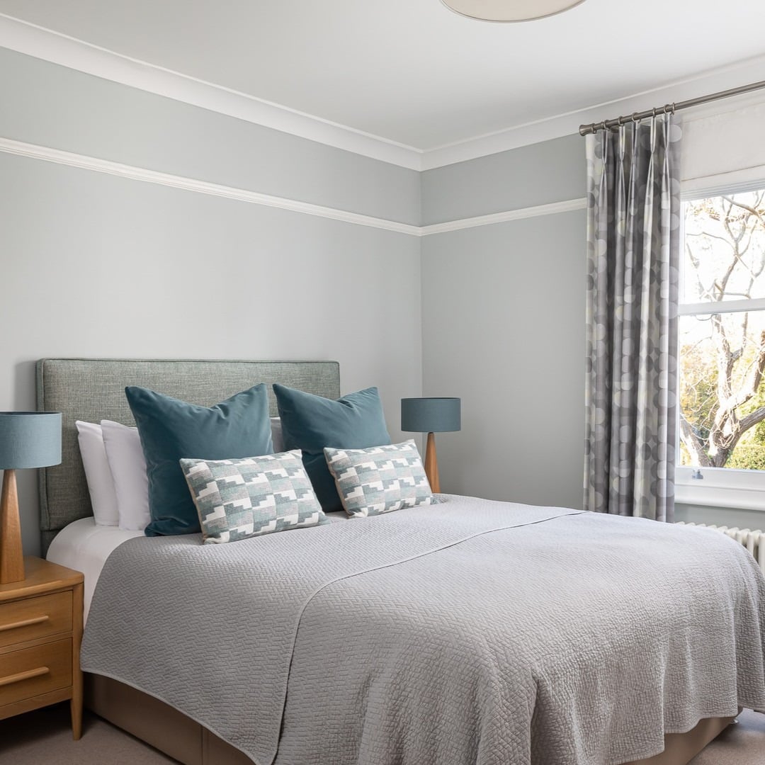 16. Streamlined Mid-Century Style - blue and gray bedroom ideas