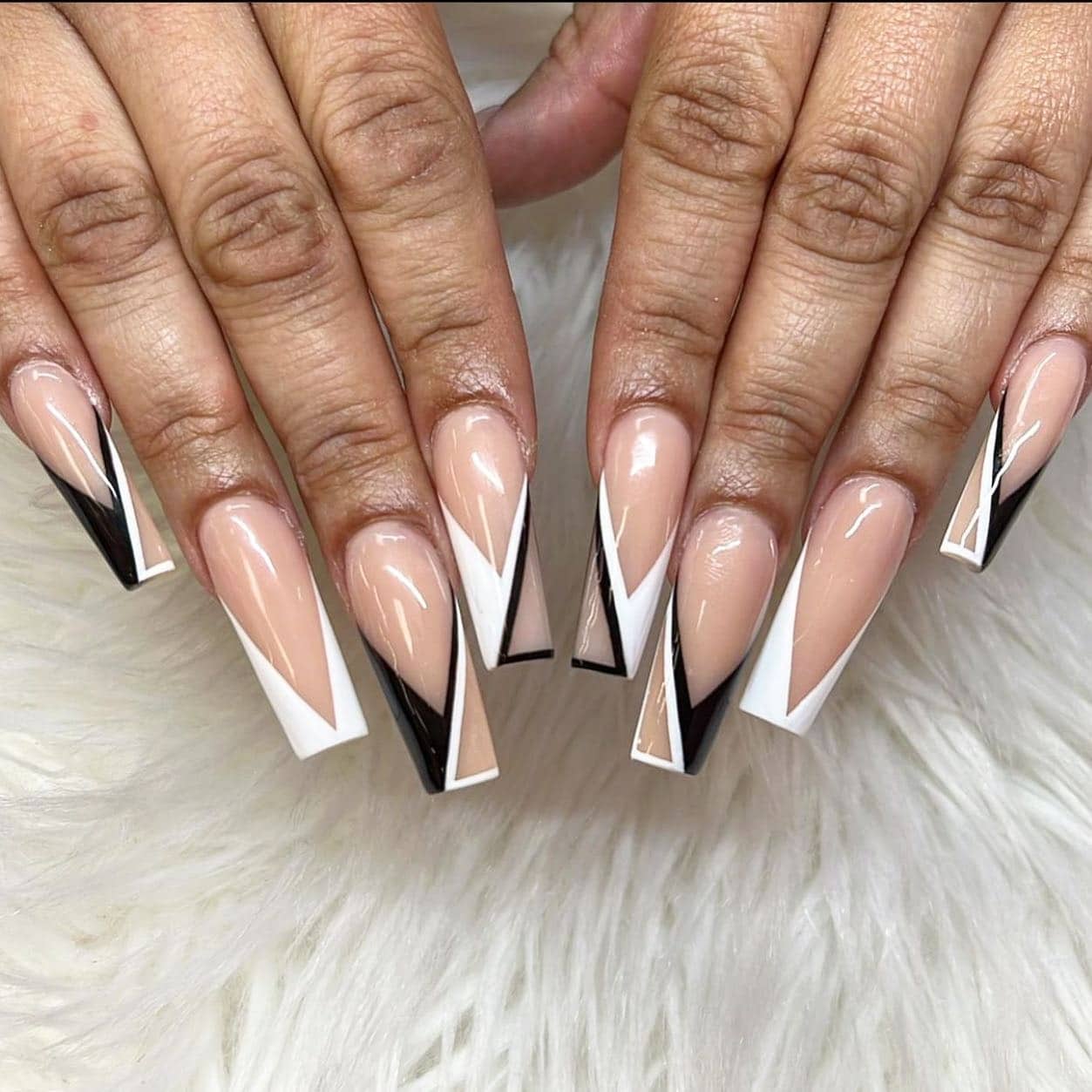 18. Monochrome Geometric Coffin Nails - beautiful coffin nail ideas