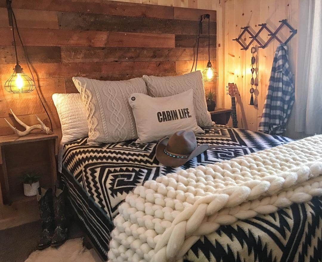 18. Western Cabin Style with Graphic Patterns - cabin bedroom ideas