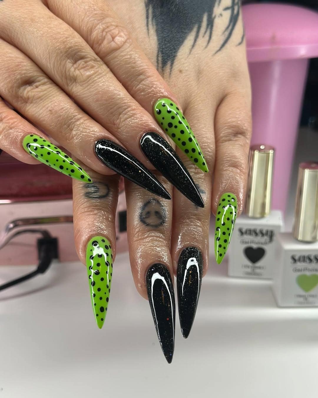 14. Polka Dot Contrast Stilettos - black and green nail ideas