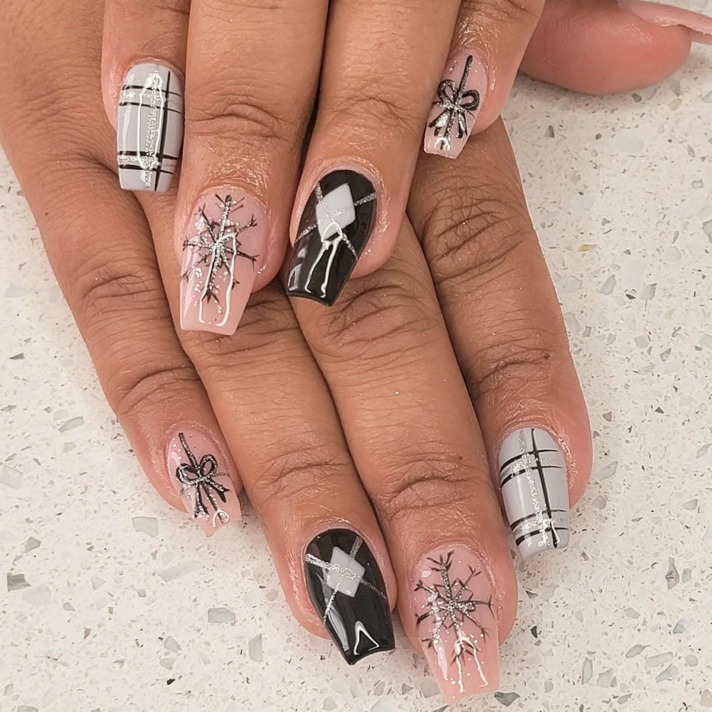12. Gift-Inspired Black and Grey - black and grey nail ideas