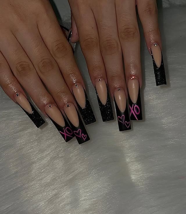 14. XO Valentine Coffin Nails - black valentine nail ideas
