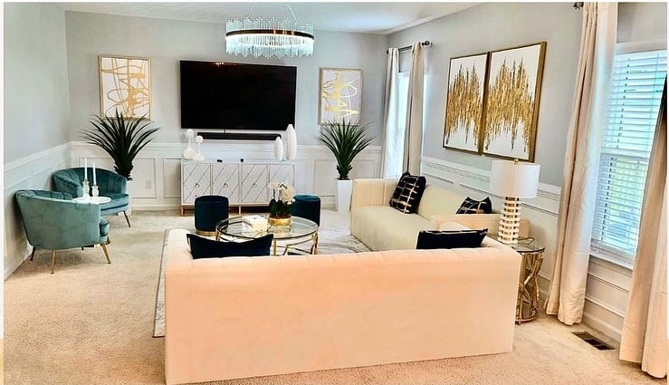 19. Polished White with Gold and Teal Accents - white and gold living room ideas