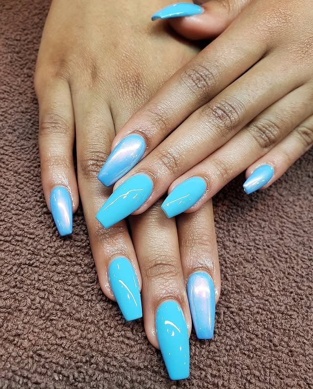 14. Iridescent Accent Sky Coffin Nails - blue coffin nail ideas