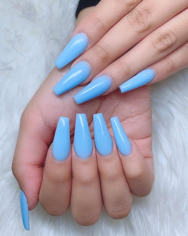 17. Classic Baby Blue Gloss Coffin Nails - blue coffin nail ideas