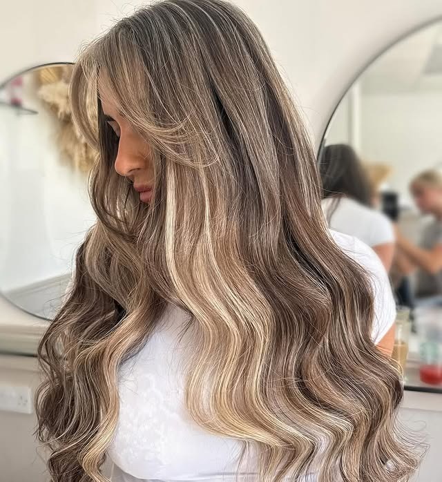 4. High-Contrast Bronde with Face-Framing Highlights - Bronde Hair Color