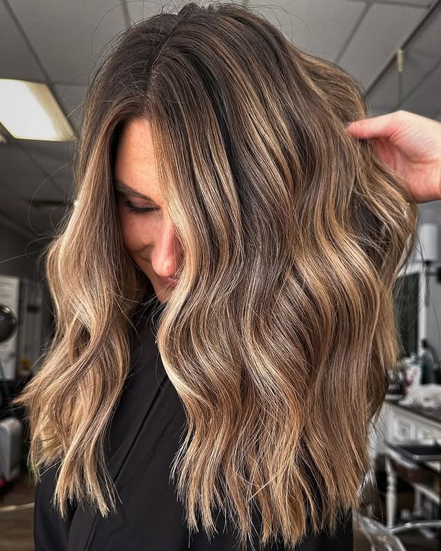 10. Textured Caramel Bronde - Bronde Hair Color