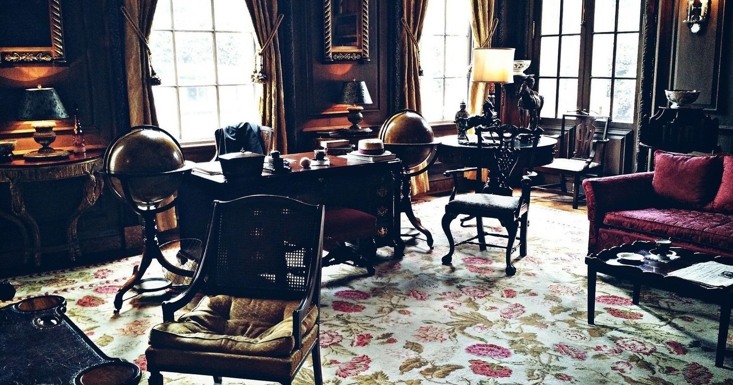 9. Victorian-Inspired Office in Deep Reds and Golds - vintage office ideas