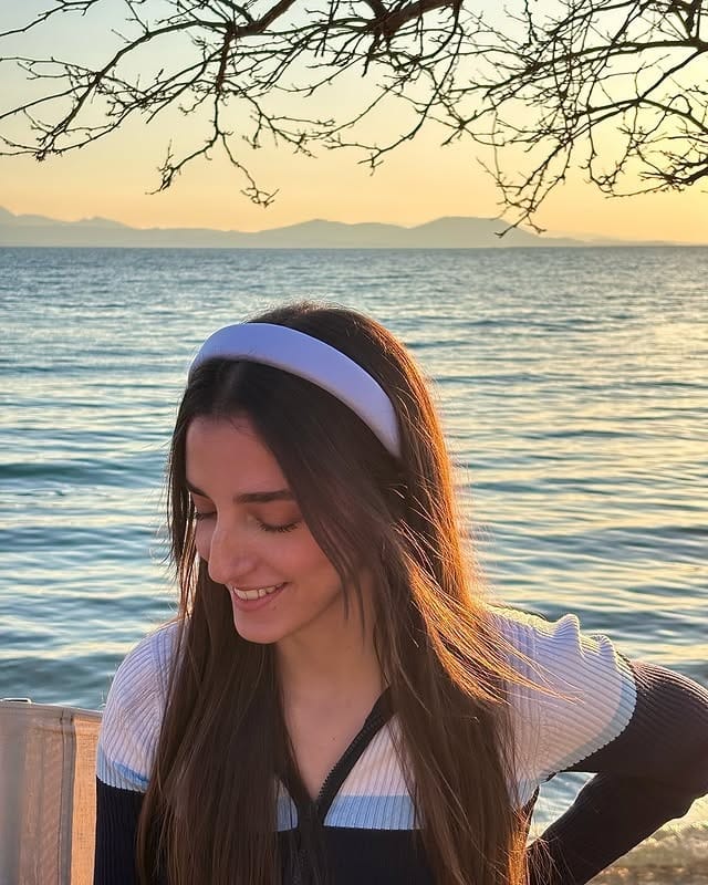 12. Chestnut Layers with Classic White Band - Headband Hairstyles