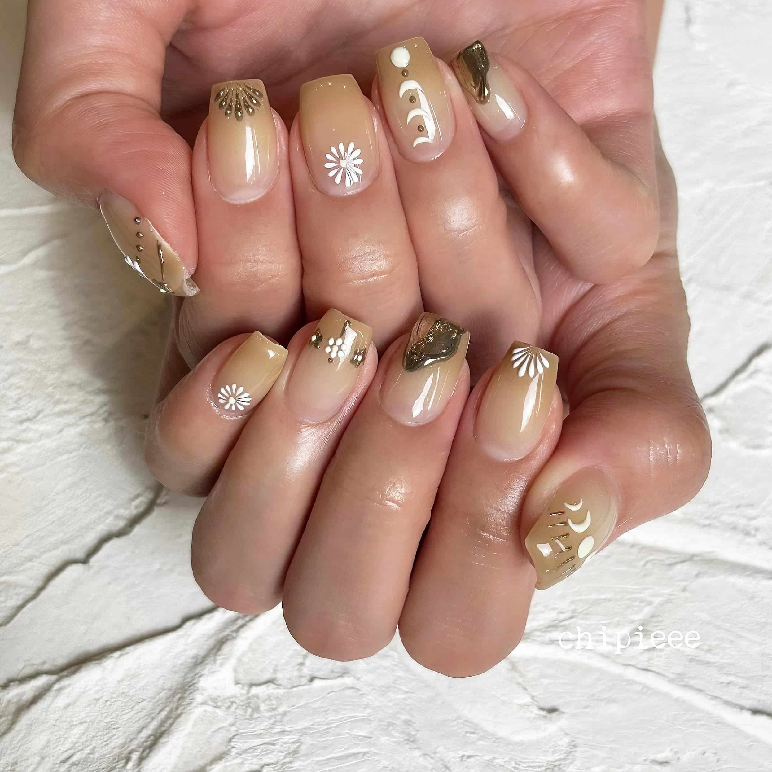 13. Boho Golden Sands - boho nail ideas