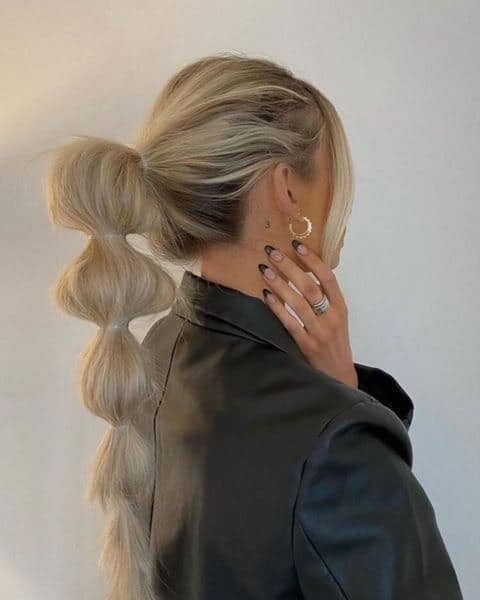 22. Bubble Ponytail with Ash Blonde Hair - Easy Hairstyles