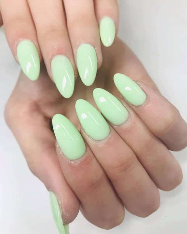 19. Pastel Mint Simplicity - bright color nail ideas