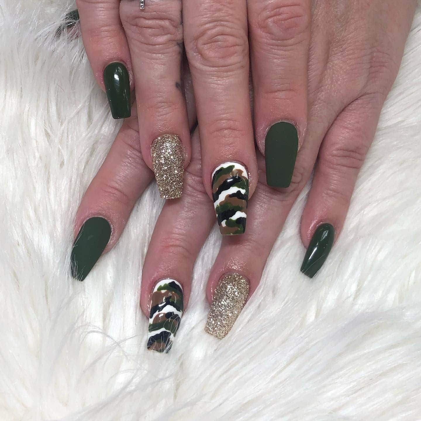 17. Green and Gold Camouflage Glam - camouflage nail ideas