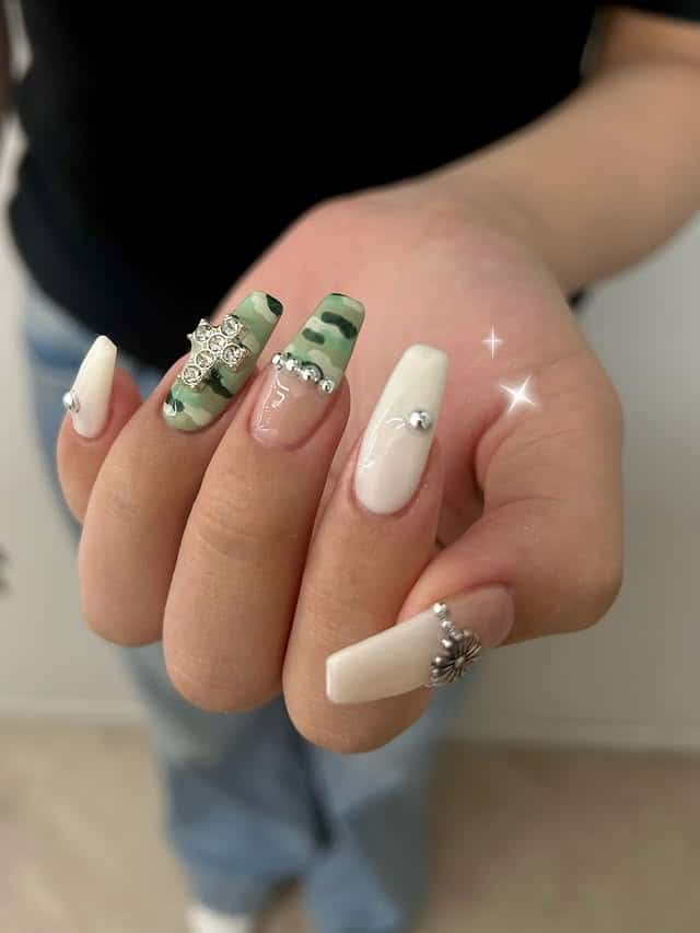 19. Camouflage with Jewel Accents - camouflage nail ideas