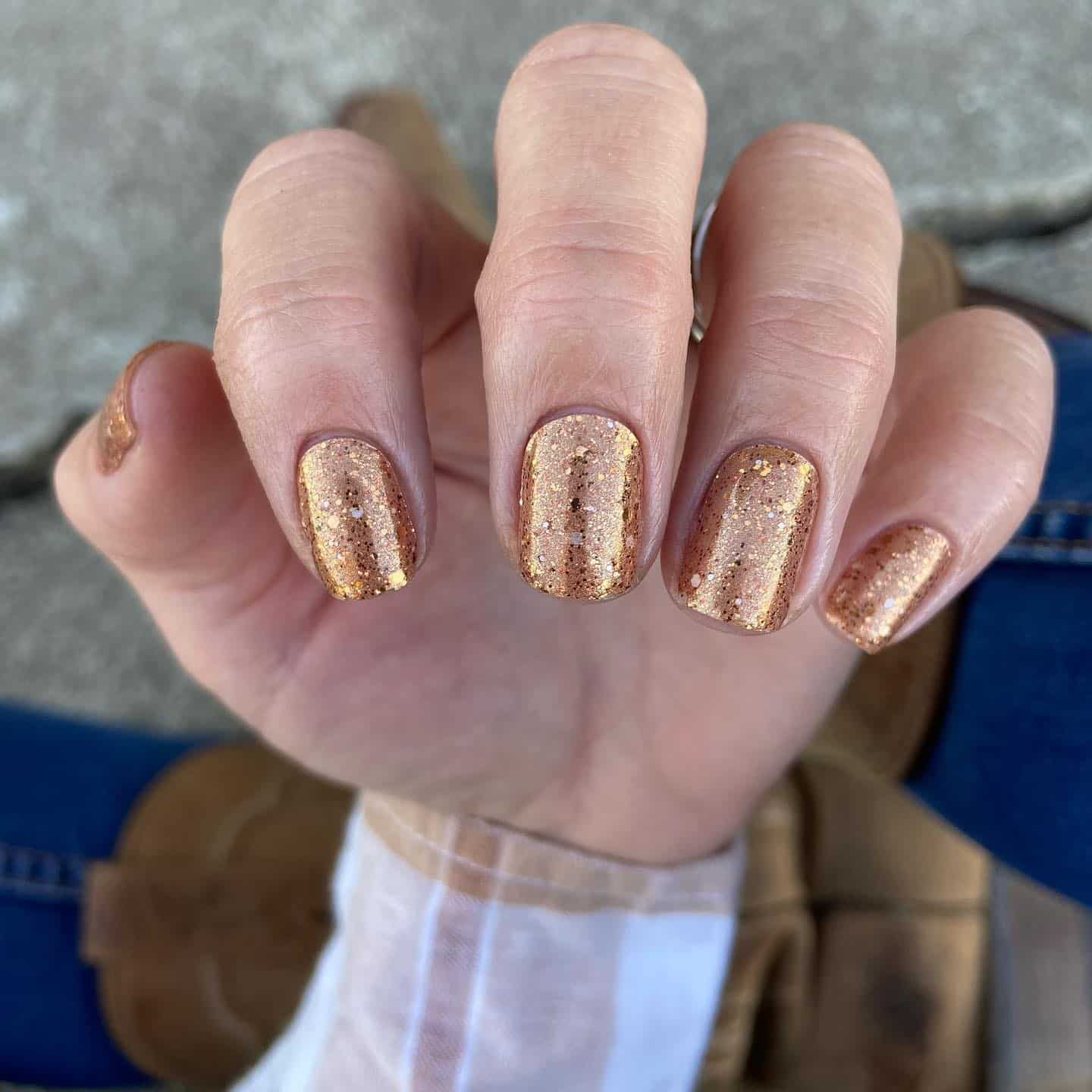 11. Sparkling Short Copper Glitter - copper color nail ideas