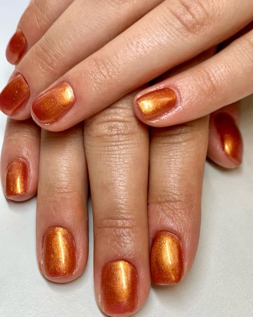 18. Classic Short Copper Polish - copper color nail ideas