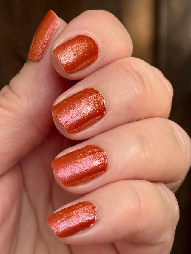 19. Textured Copper Sparkle - copper color nail ideas