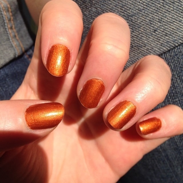 21. Gleaming Copper Short Nails - copper color nail ideas