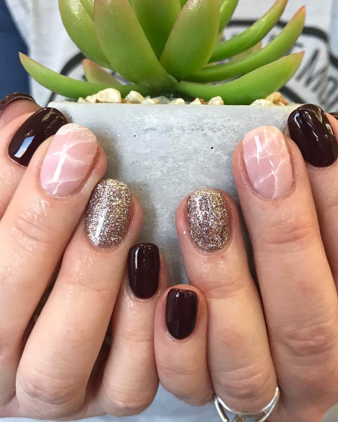 9. Cocoa and Champagne Sparkle - easy winter nail ideas
