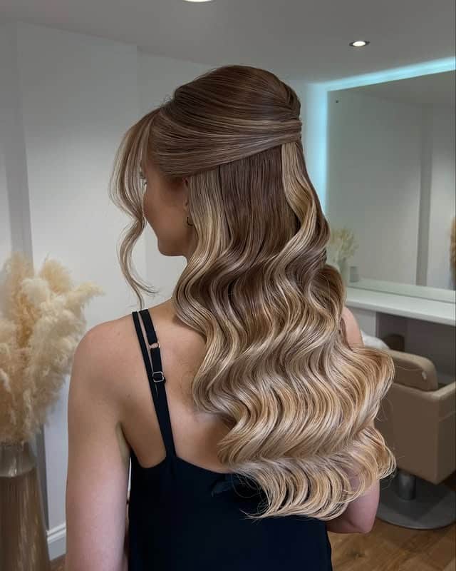 13. Hollywood-Inspired Half Up Waves – Champagne Ombre Blonde - Half Up Half Down Hairstyles