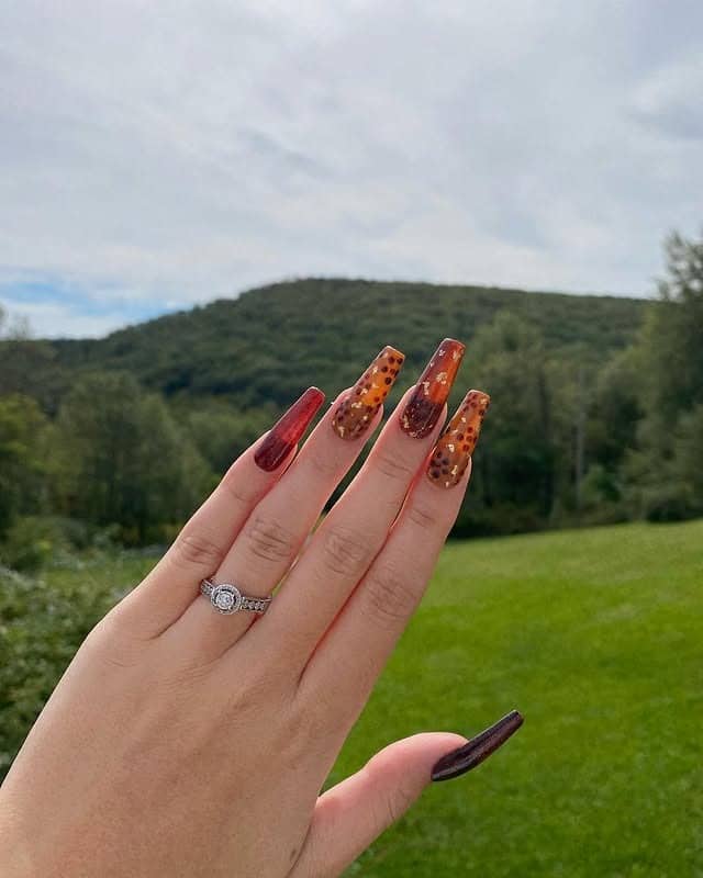 1. Amber Maple Tortie Coffin Nails - fall coffin nail ideas