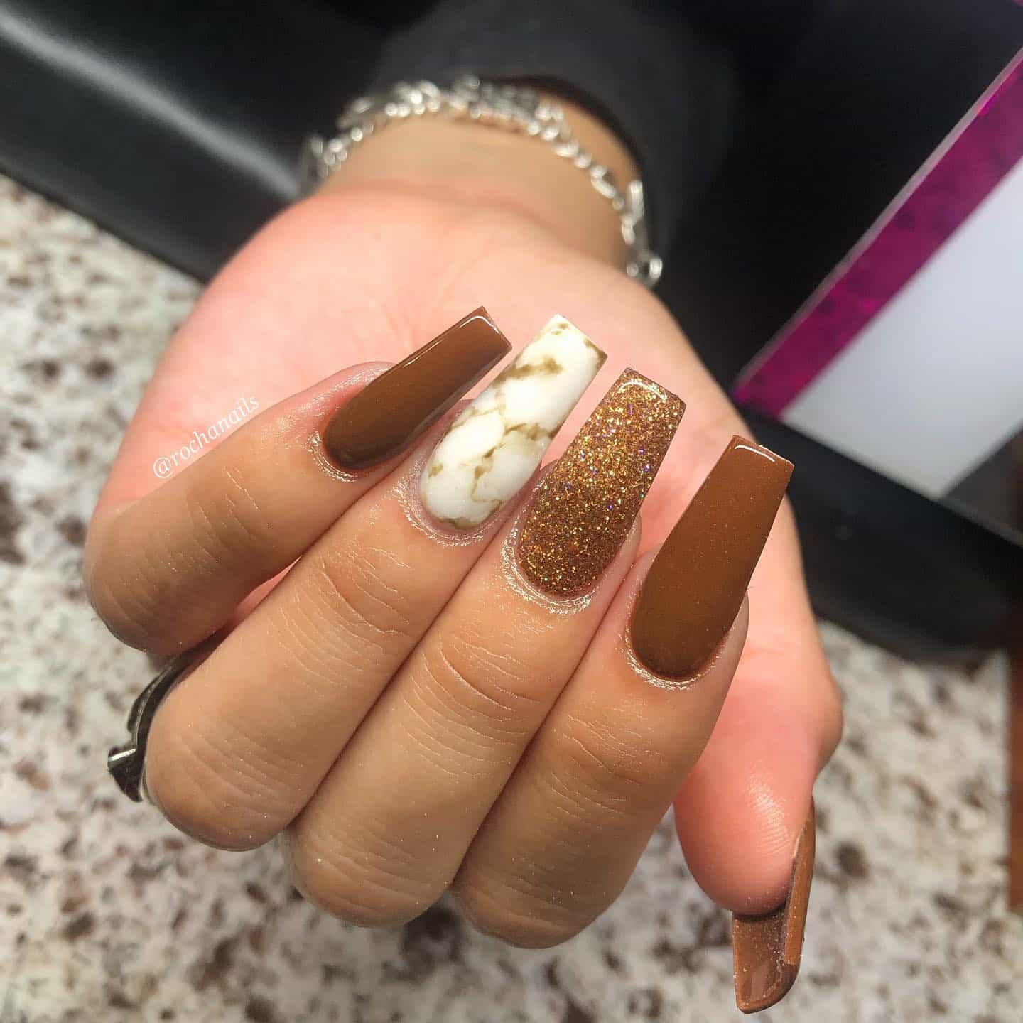 9. Autumn Marble & Glitter Blend Coffin Nails - fall coffin nail ideas