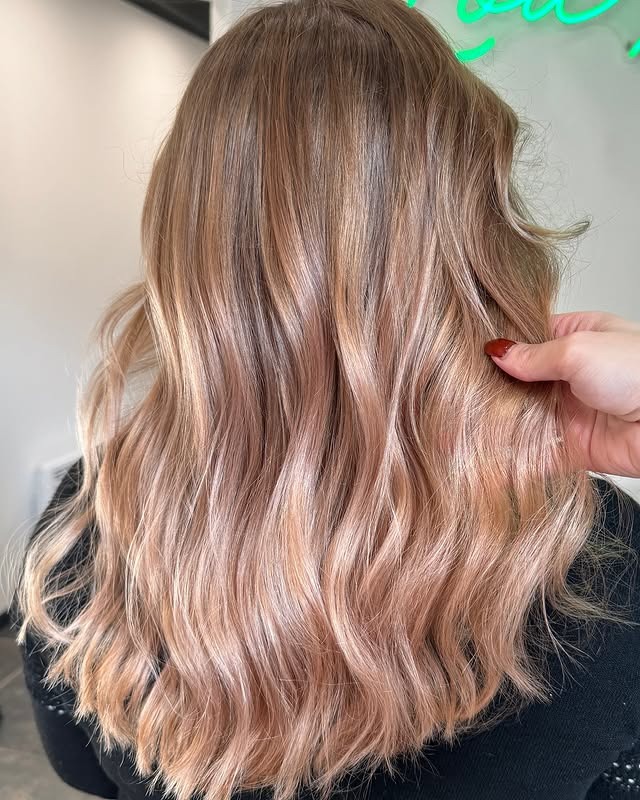 15. Champagne Mocha Blend - Mocha Hair Color