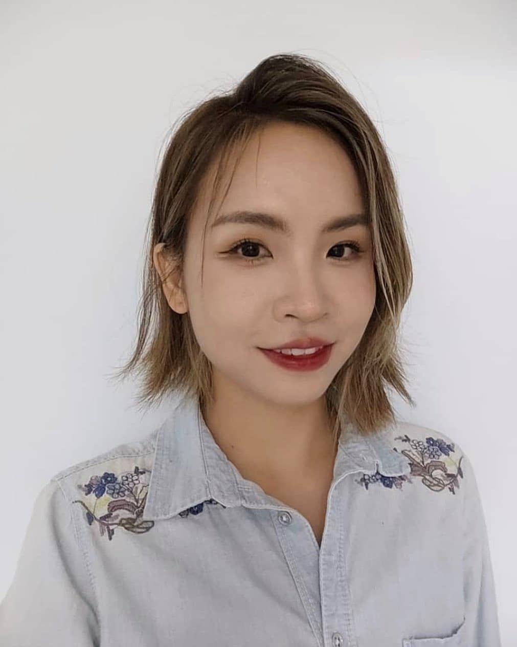 16. Textured Ash Bronde Crop - Short Choppy Hair