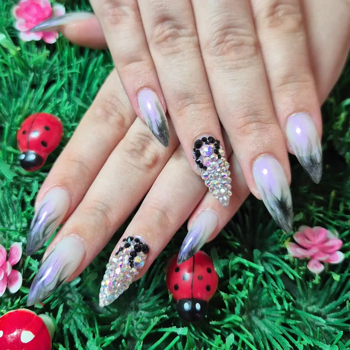 18. Shimmer Blossom Nails - iridescent nail ideas