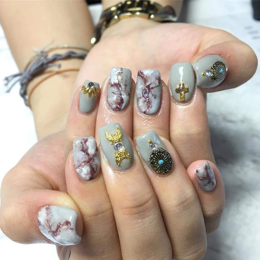 16. Marble Empress Nails - kawaii nail ideas