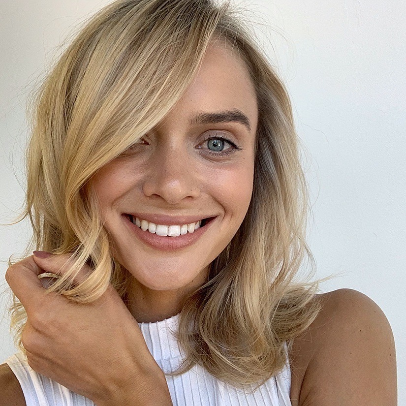 14. Light Honey Blonde with Side Layers - Honey Blonde Hair Color