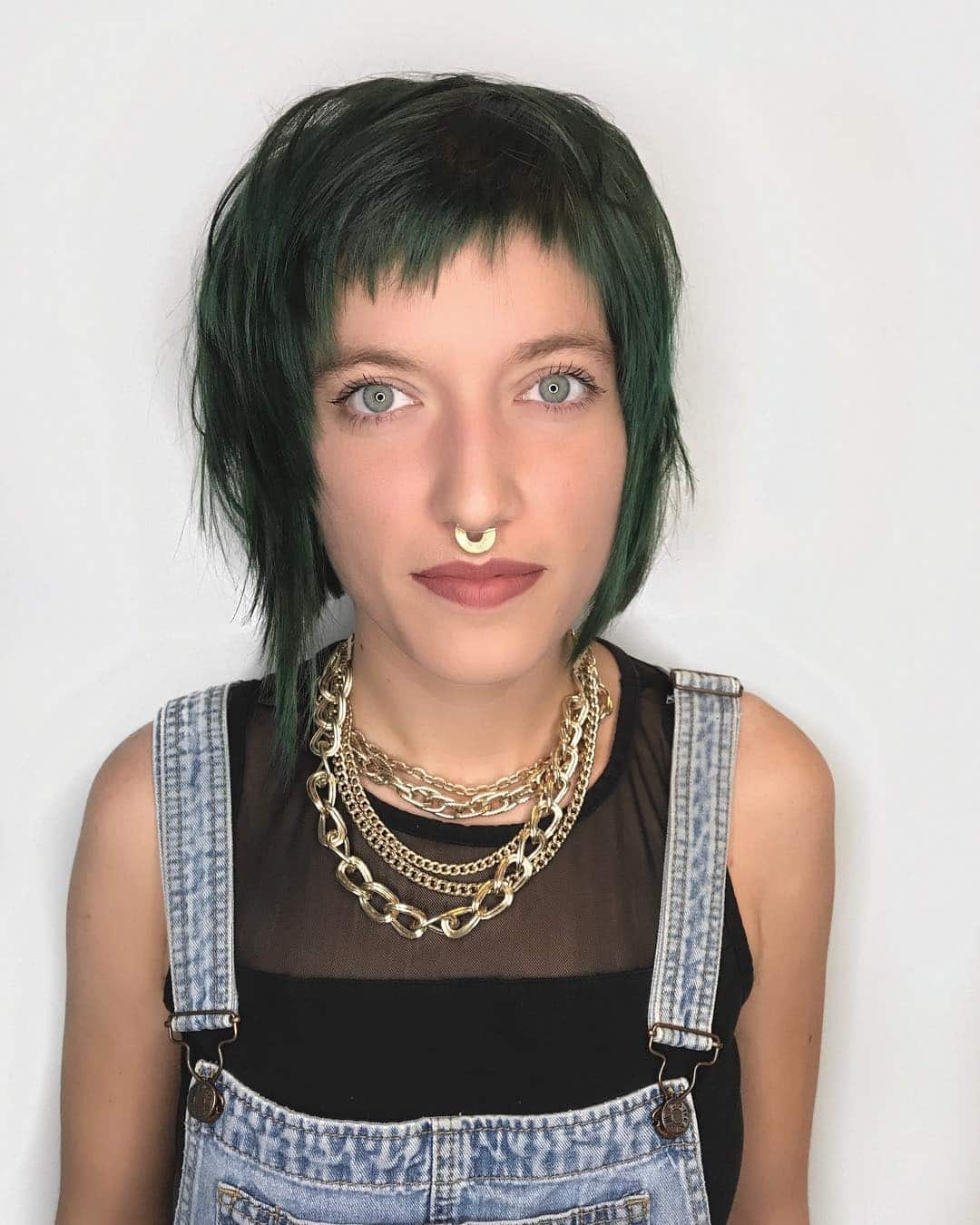 13. Emerald Textured Pixie with Jagged Fringe - Asymmetrical Bangs Hairstyles